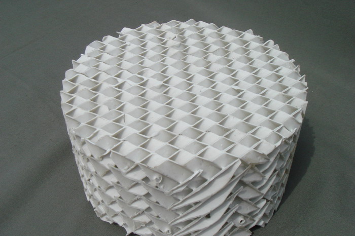 Ceramic structure tower packing